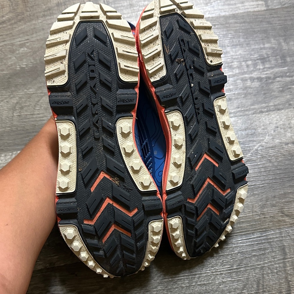 Brooks Cascadia 13 Pacific Crest Trail-Running Shoes - Picture 4 of 5